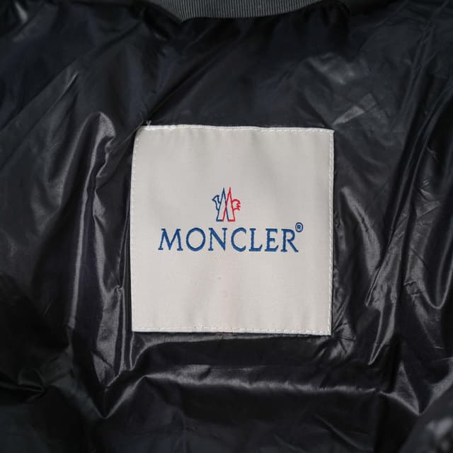 Moncler Rep Jacket | Black Chest Logo Design | Yupoo image 8
