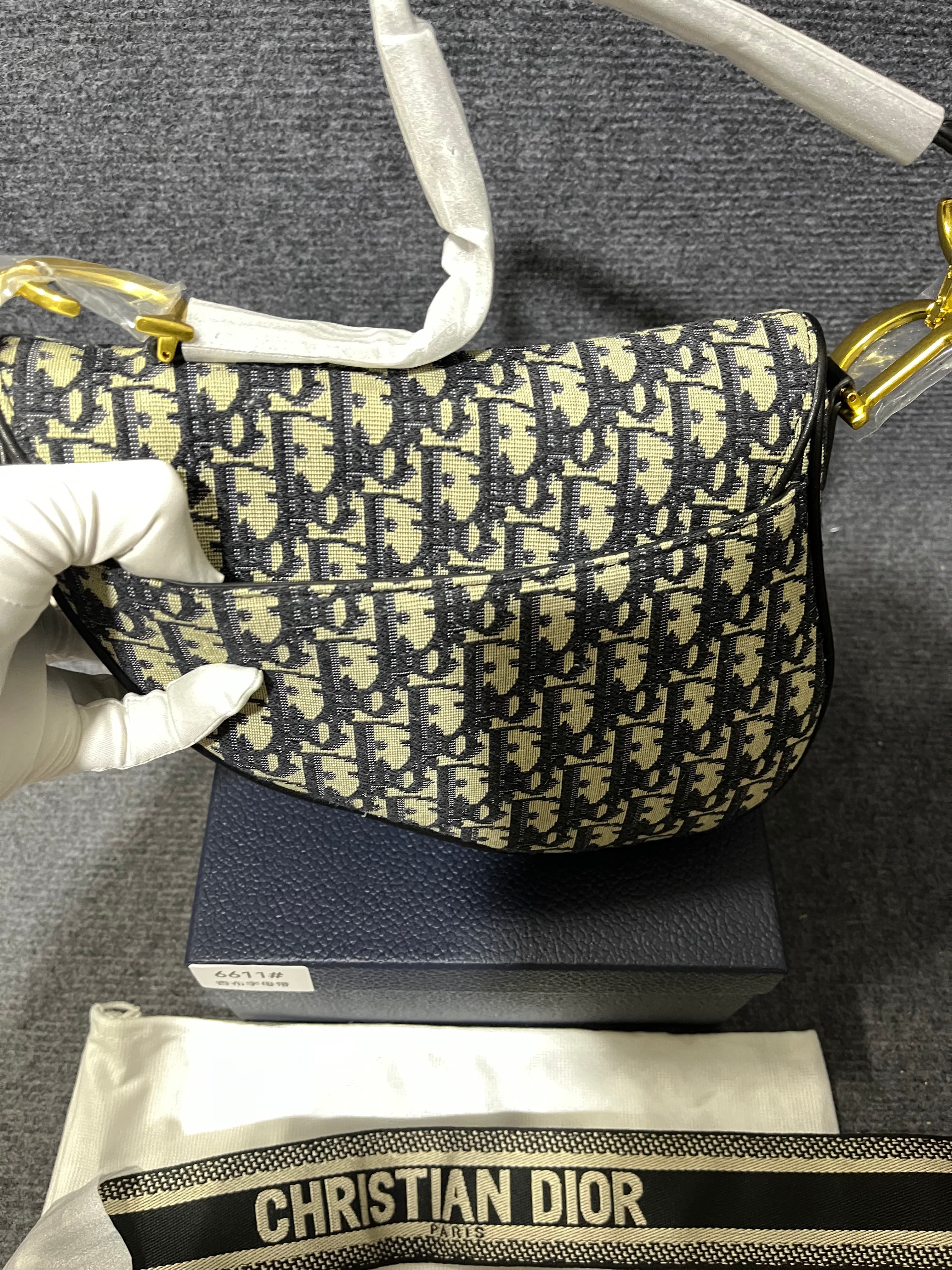 Monogram Saddle Bag, Casual Crossbody Shoulder REP DIOR Bag with Adjustable Strap, 25.5x20x6.5cm