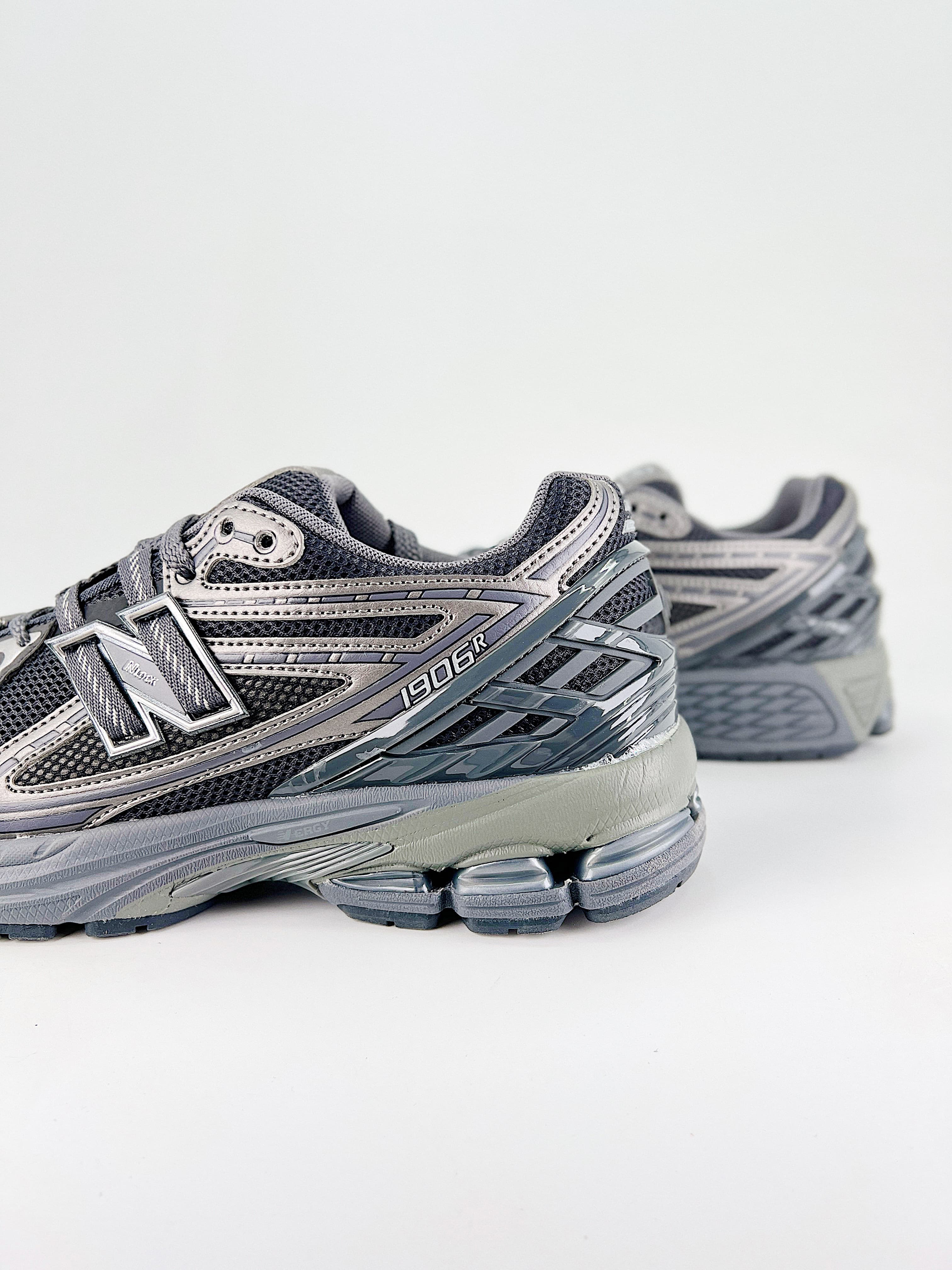 New Balance 1906R | Y2K Retro Sneakers image 6