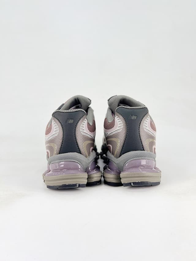 New Balance NB2000 Running shoes Reps | Retro-Tech Sneakers | Yupoo image 4