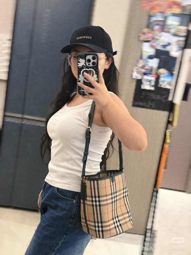 New Yupoo Burberry Check Bucket Bag - Stylish and Functional Accessory | Rep Bags image 5