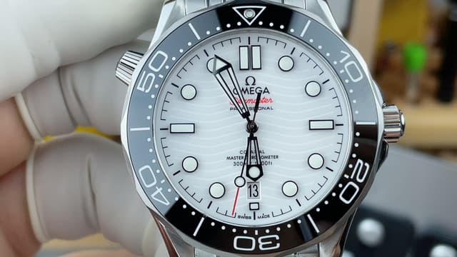 Omega Seamaster 300 Panda White - Authentic Top-Quality Yupoo Watch | Rep Watches image 3