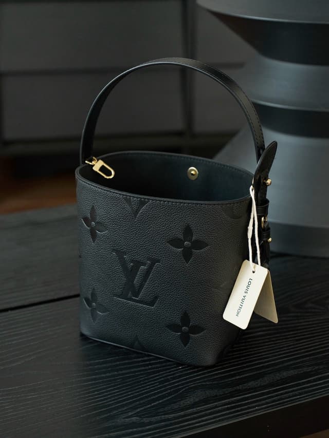 Rep Bag Louis Vuitton All In BB Handbag – Black | Yupoo image 4