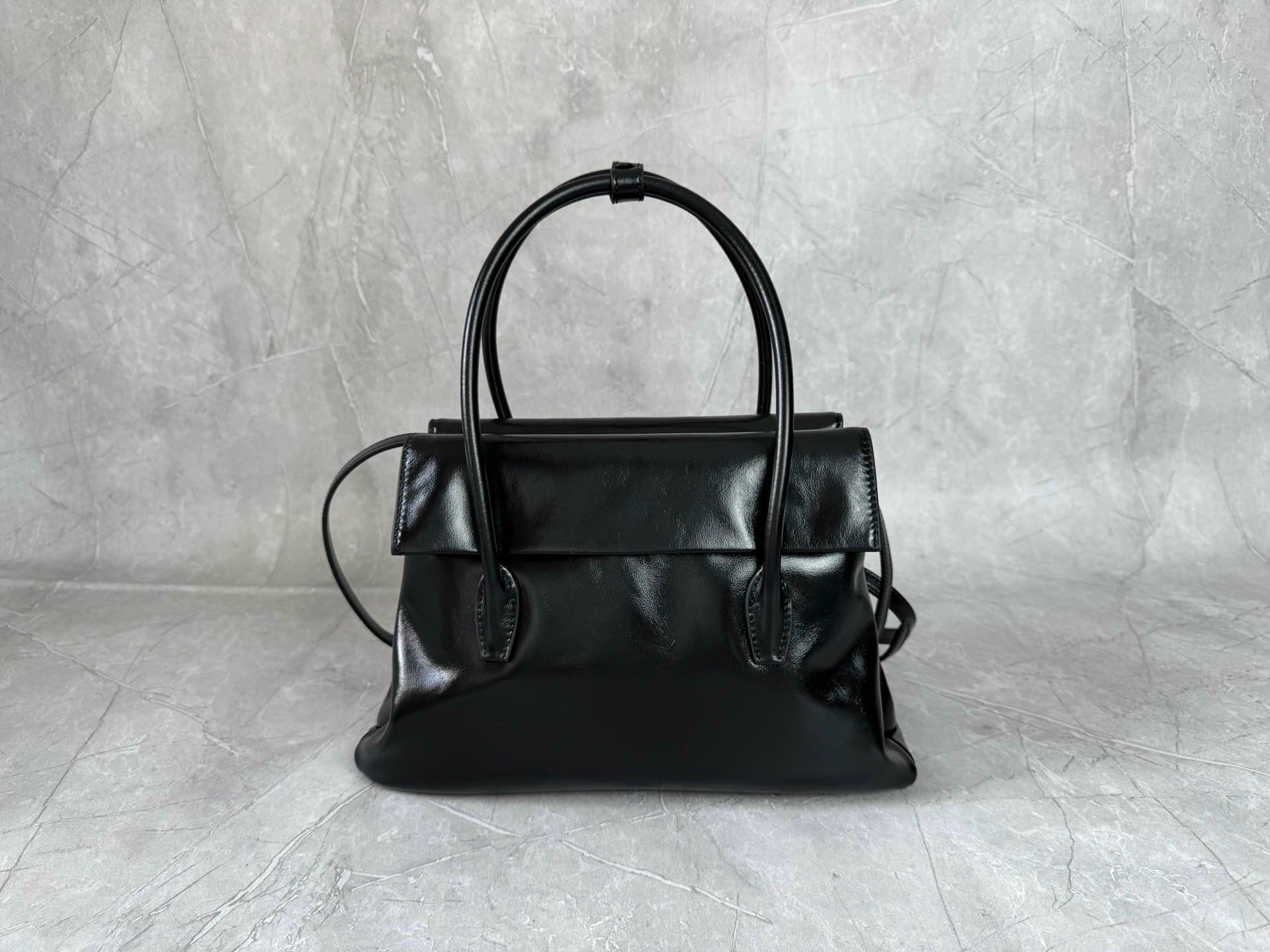 Rep Bag Miu Miu Solitaire Calfskin Handbag image 2