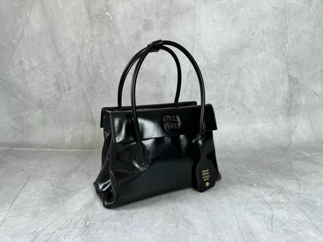 Rep Bag Miu Miu Solitaire Calfskin Handbag | Yupoo image 3
