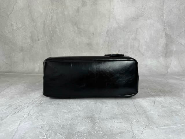 Rep Bag Miu Miu Solitaire Calfskin Handbag | Yupoo image 5