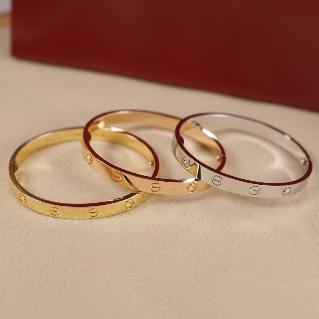 Rep Cartier | Love Wide Bangle - Single-Screw Design image 1