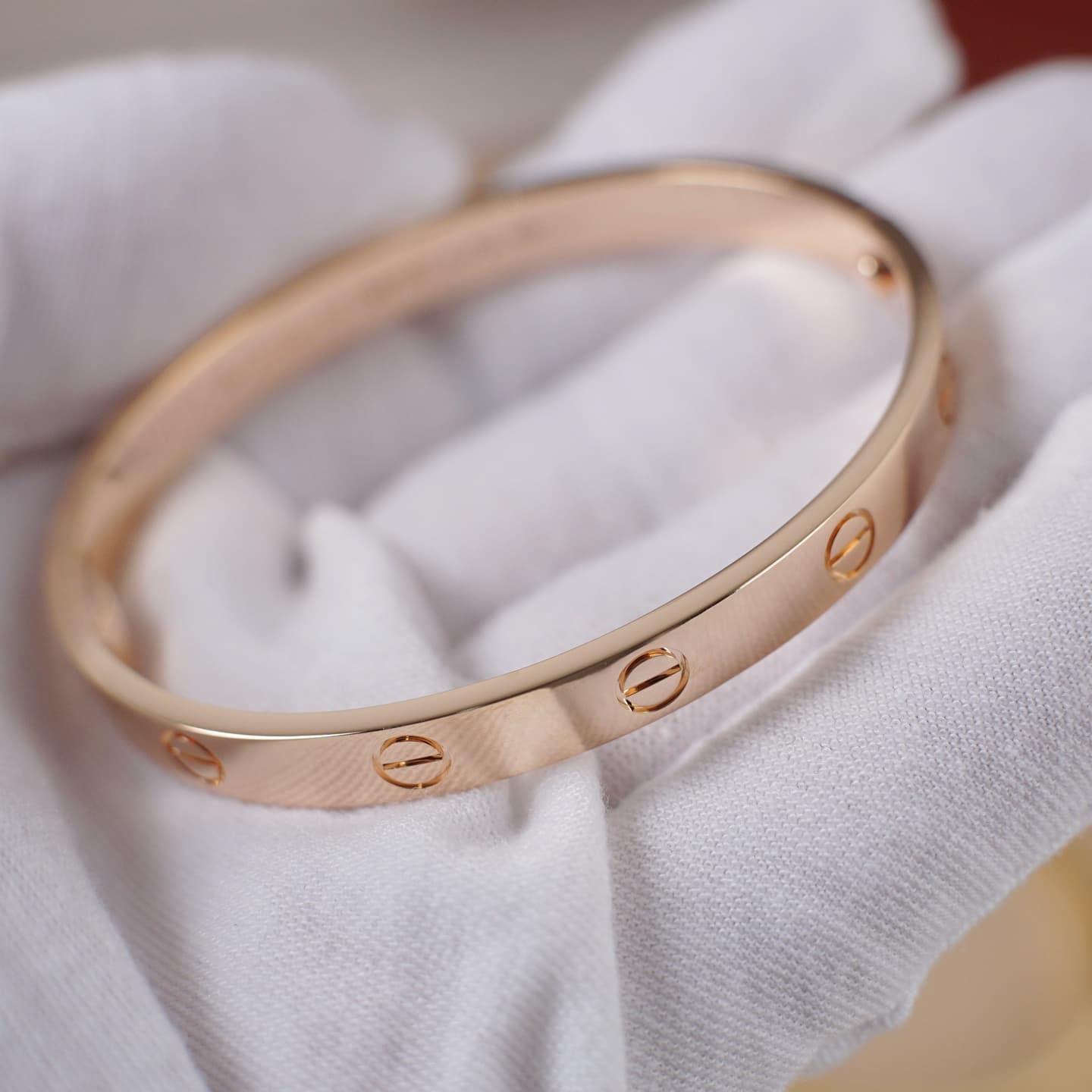Rep Cartier | Love Wide Bangle - Single-Screw Design image 2