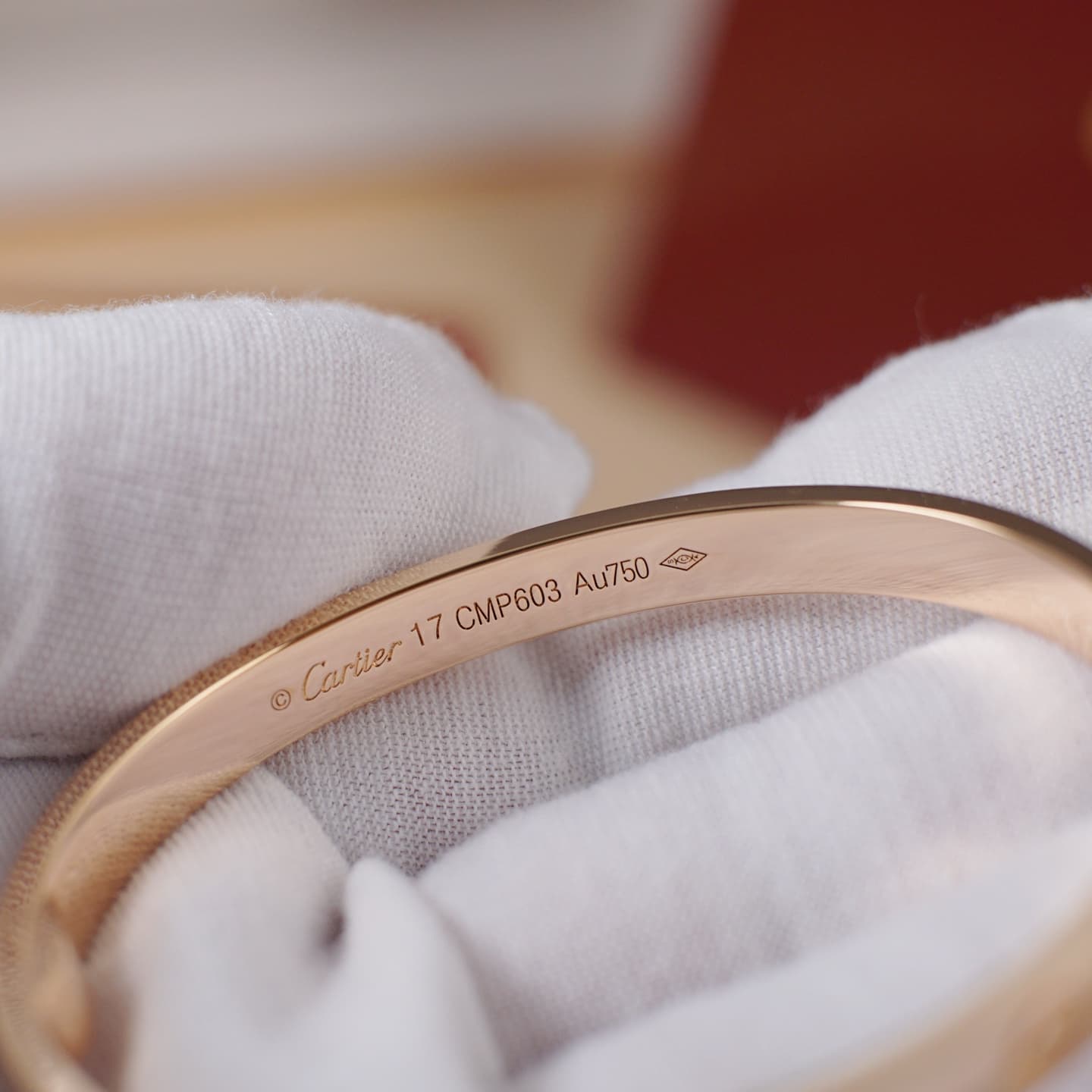 Rep Cartier | Love Wide Bangle - Single-Screw Design image 3