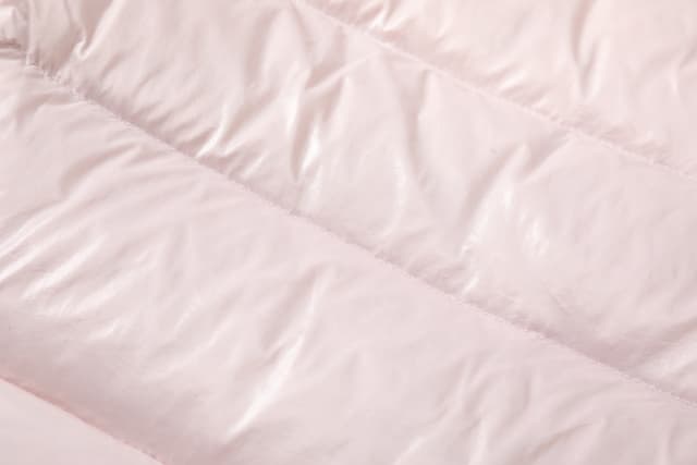 Rep Clothes: Moncler Women's Hooded Short Pink Down Jacket - Shiny Nylon | Yupoo image 7