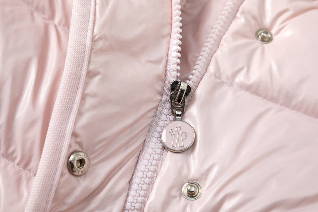 Rep Clothes: Moncler Women's Hooded Short Pink Down Jacket - Shiny Nylon image 8