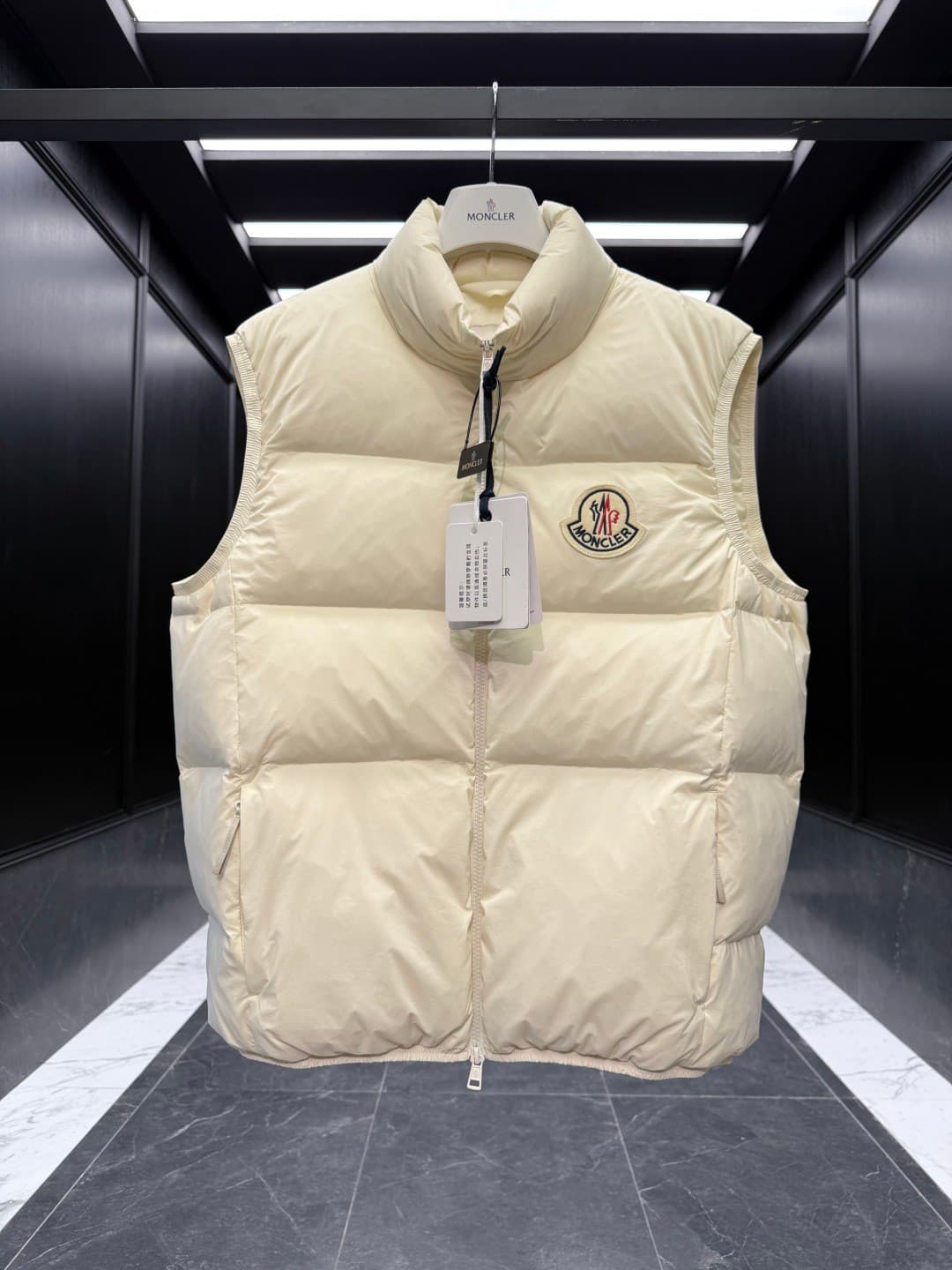 Rep Clothing:Moncler Almaz Unisex Down Vest - Duck Down, Matte Logo image 4