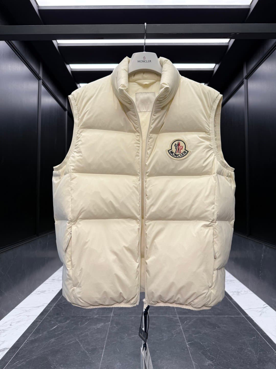 Rep Clothing:Moncler Almaz Unisex Down Vest - Duck Down, Matte Logo image 5