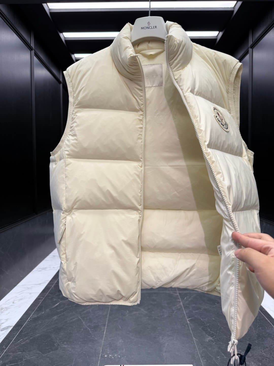 Rep Clothing:Moncler Almaz Unisex Down Vest - Duck Down, Matte Logo image 8