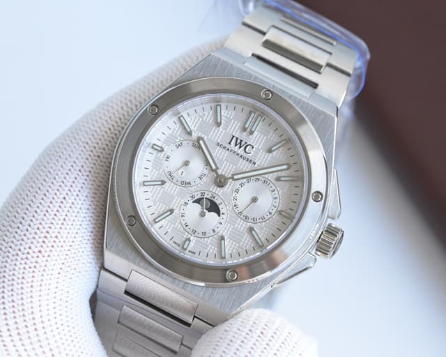 Rep IWC Engineer Series - In-House Cal.82650, Tribute to Gerald Genta | Yupoo image 3