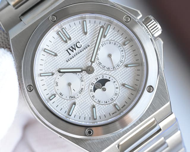 Rep IWC Engineer Series - In-House Cal.82650, Tribute to Gerald Genta | Yupoo image 6