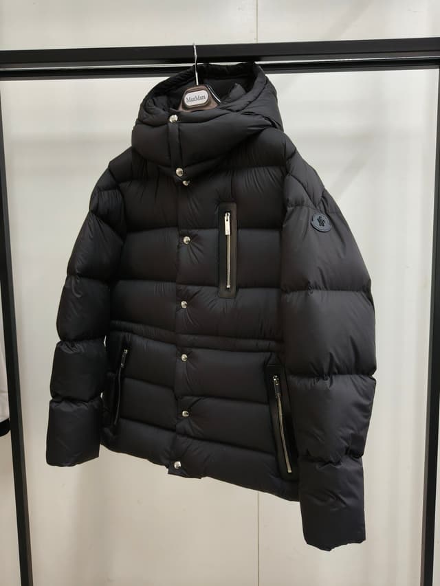 Rep Moncler 25 New Men's Black Label Bauges Hooded Down Jacket | Yupoo image 1