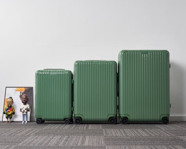 Rep Rimowa Essential 832 Series Luggage | Yupoo image 1