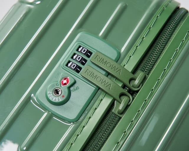 Rep Rimowa Essential 832 Series Luggage | Yupoo image 6