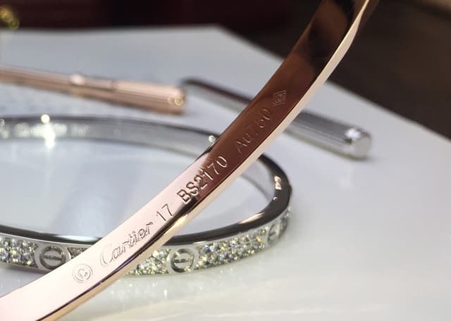Repo Cartier-Inspired Narrow Love Bangle with Diamonds | Yupoo Rep Jewelry image 4