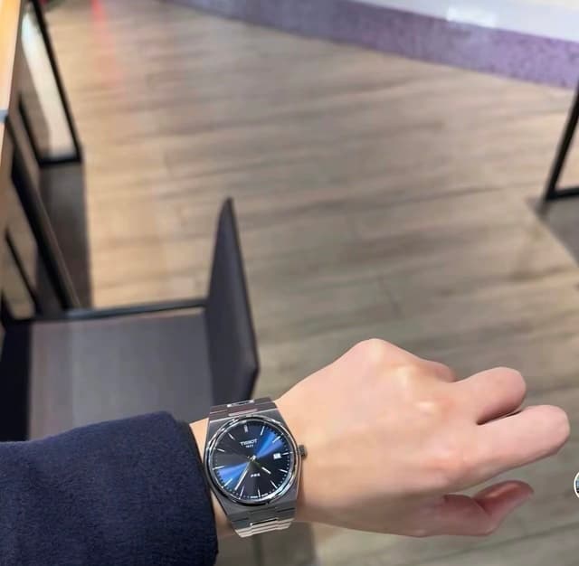 Tissot PRX Quartz Dupes | 40mm Blue Dial Men's Watch | Yupoo Rep Watches image 4