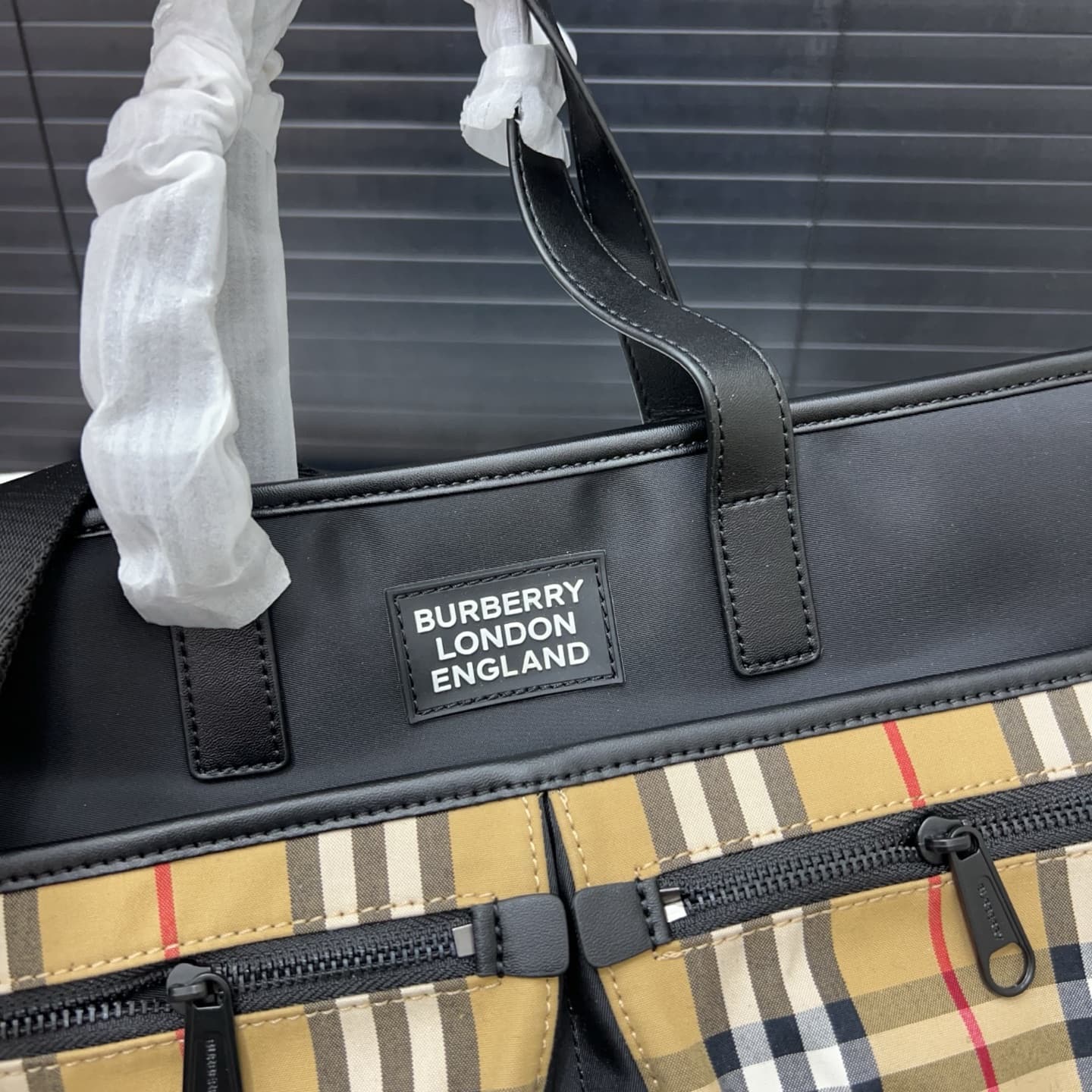 YUPOO Burberry Canvas Check Tote Bag – Unisex Style, 36x36cm image 5