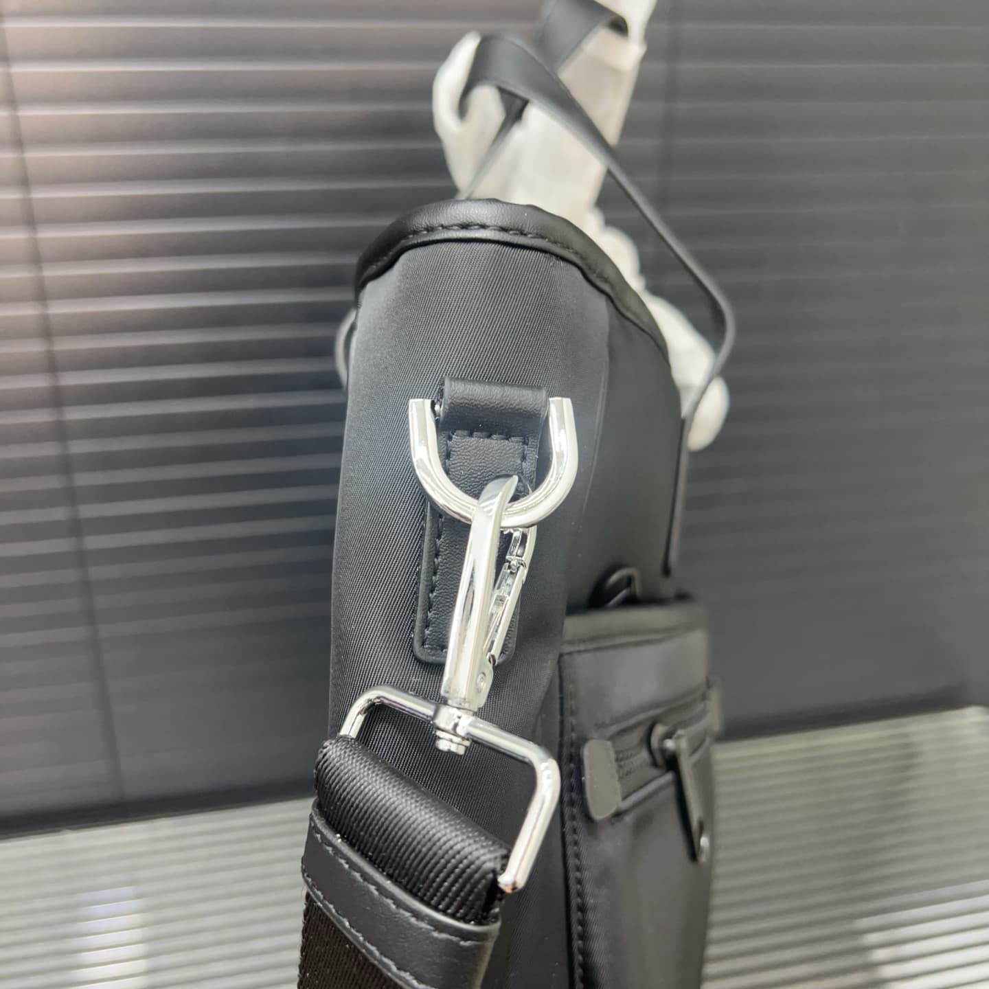 YUPOO Burberry P260 Canvas Check Tote Bag – Unisex Classic Tote, 36x36cm image 7