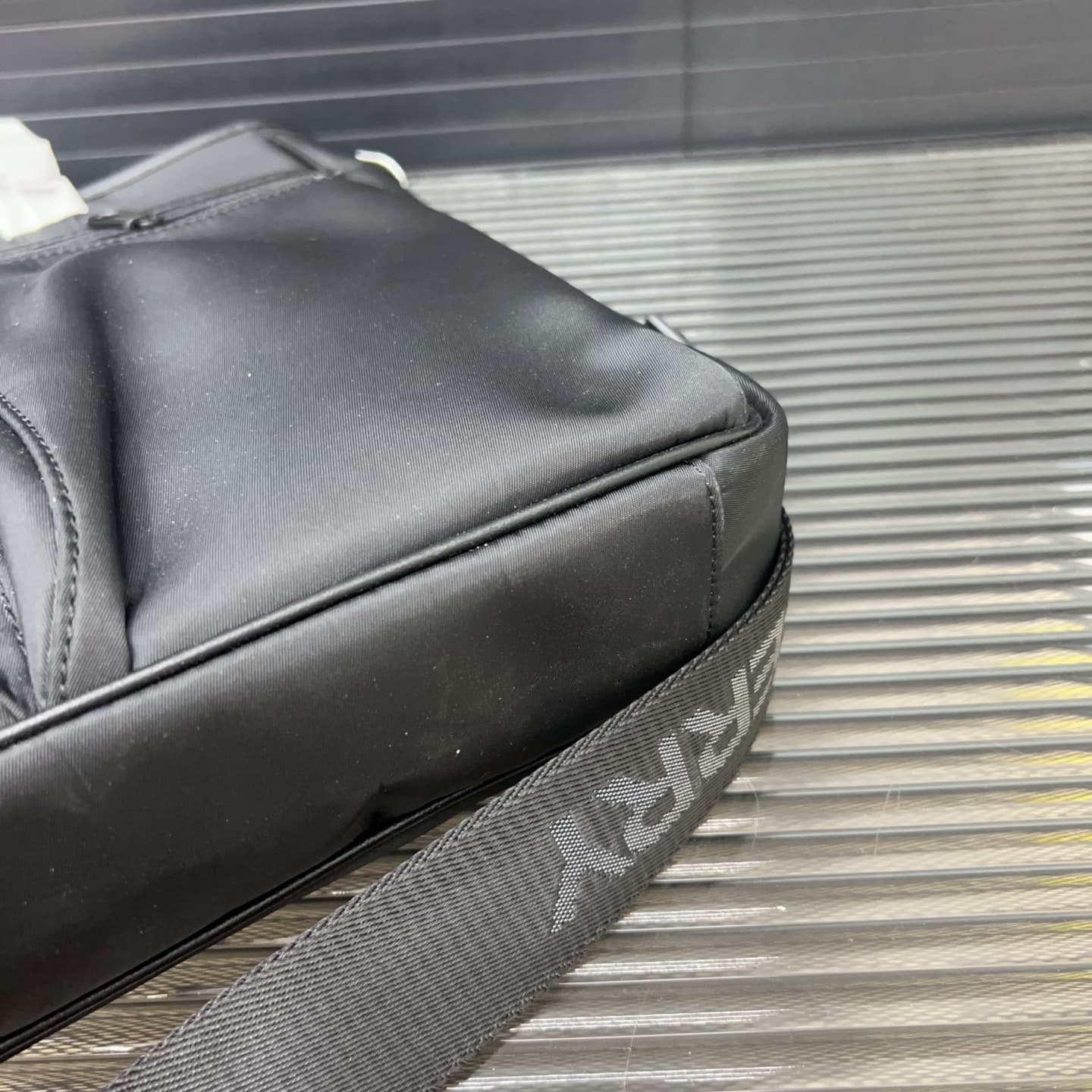 YUPOO Burberry P260 Canvas Check Tote Bag – Unisex Classic Tote, 36x36cm image 6