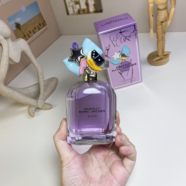 YUPOO Luxury Marc Jacobs Perfect Elixir | Rep Cosmetics image 2