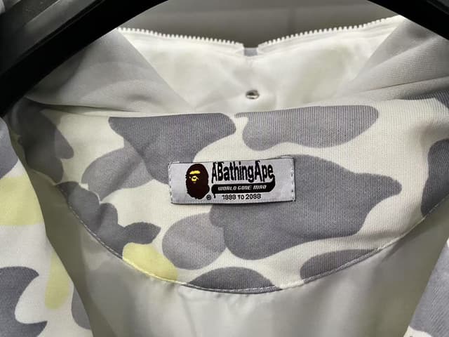 YUPOOPA Bape Shark Glow Hoodie REPS CLOTHES TOP Quality | Yupoo image 4