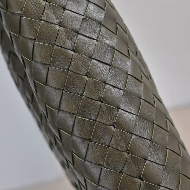 Yupoo Bottega Veneta Hop Large Leather Bag Rep bags image 5