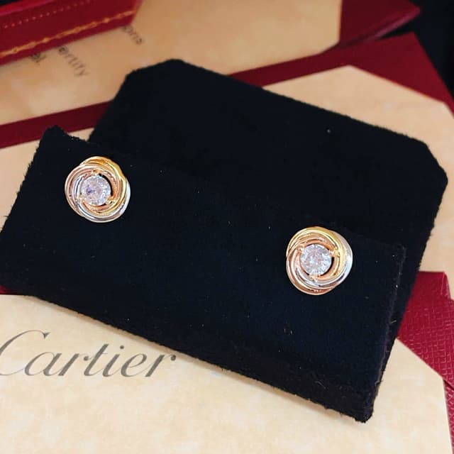 Yupoo Cartier Twisted Tri-Color Diamond Earrings | Rep Jewelry image 3