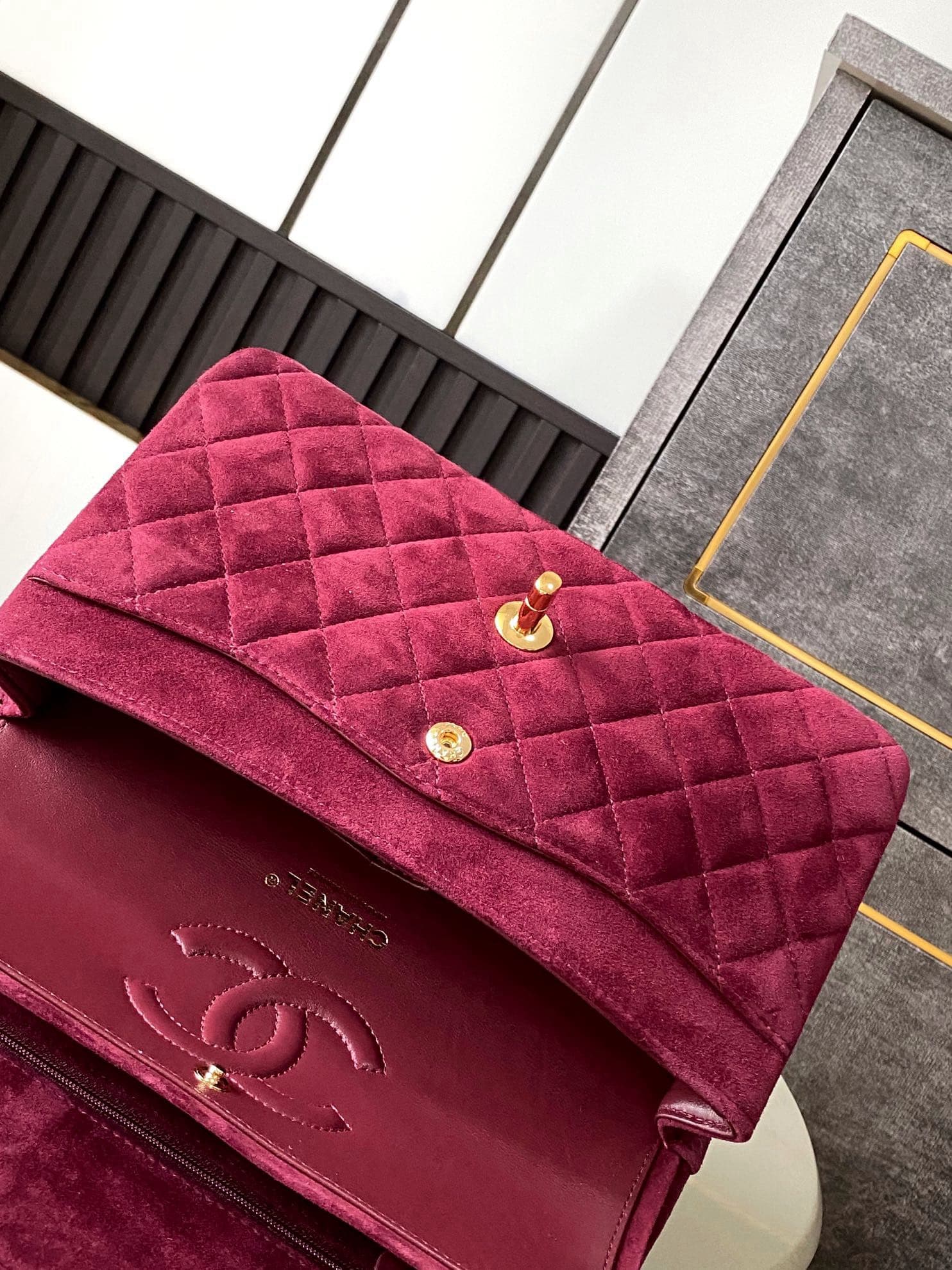 Yupoo Chanel 2.55 / CF Suede Flap Bag – Burgundy image 5