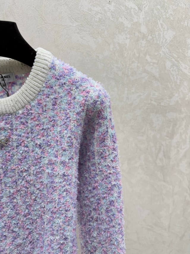 Yupoo Chanel Fall Winter Contrast Sequin Round Neck Knit Sweater | Rep Clothing image 7