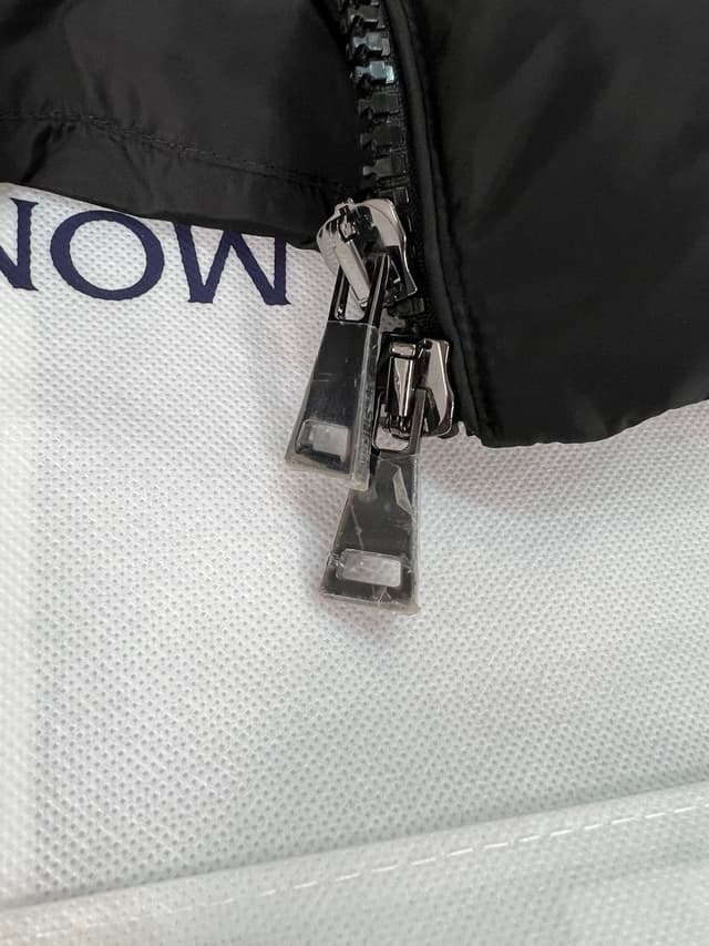 Yupoo Coat: Moncler Black Artemis Rep Coat | Waist-Defining Puffer image 5