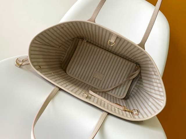 Yupoo Louis Vuitton Neverfull MM Tote – Cream Apricot | Rep Bags image 9