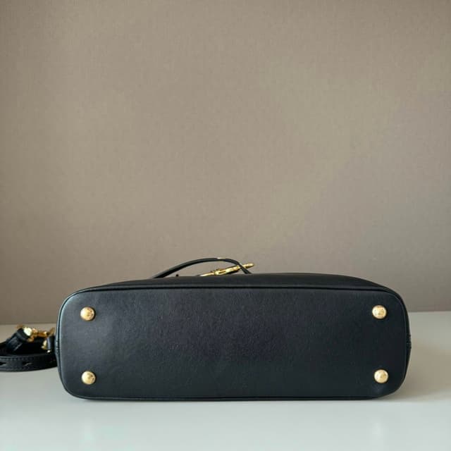 Yupoo Miu Miu Aventure Nappa Leather Bag | Rep Bags image 4