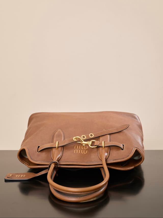 Yupoo Miu Miu Aventure Nappa Leather Tote | Rep Bags image 2