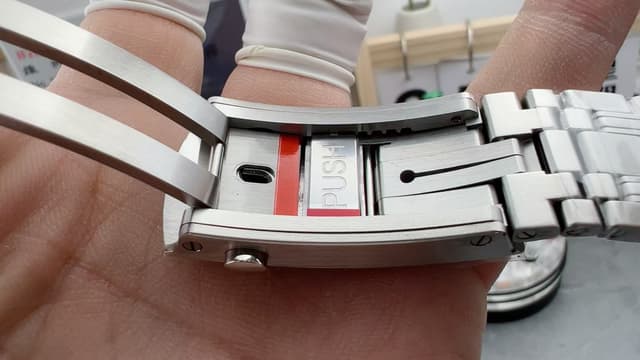 Yupoo Omega Seamaster 300m Rose Gold Black - Top Chinese Factory | Rep Watches image 8