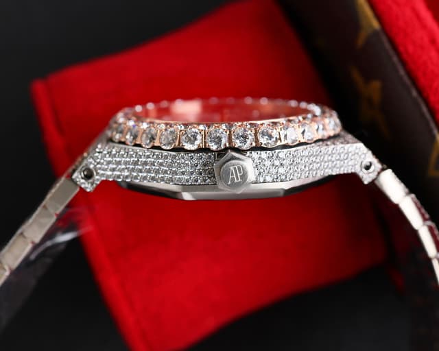 YupooPA AP Royal Oak 50th 15510 Men's Watch with Diamond Bezel | Yupoo Rep Watches image 6