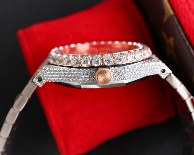 YupooPA AP Royal Oak Diamond Watch dupe | Yupoo Rep Watches image 6