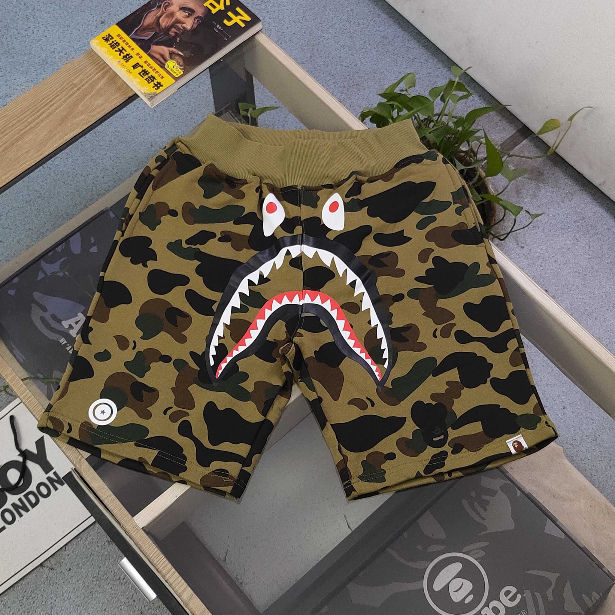 YupooPA Bape ABC Camo Shark Shorts reps clothes | Yupoo image 1