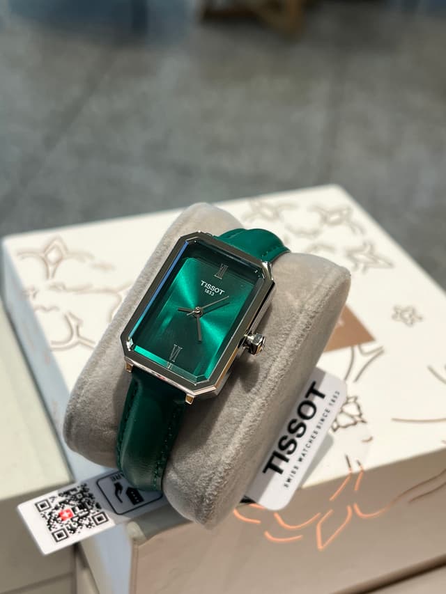 YupooPA Tissot Carissima Reps Women's Watch - T160 "Little Beauty" 21.8x30mm | Yupoo image 3