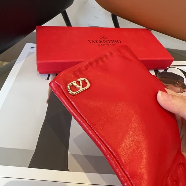 YupooPA Valentino Rep Red Gloves | Soft Lambskin | Yupoo image 9