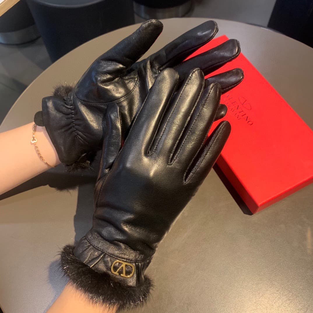 YupooPA Valentino Women's Touchscreen Gloves - Mink Trim, Imported Leather | Yupoo Rep Home Decor