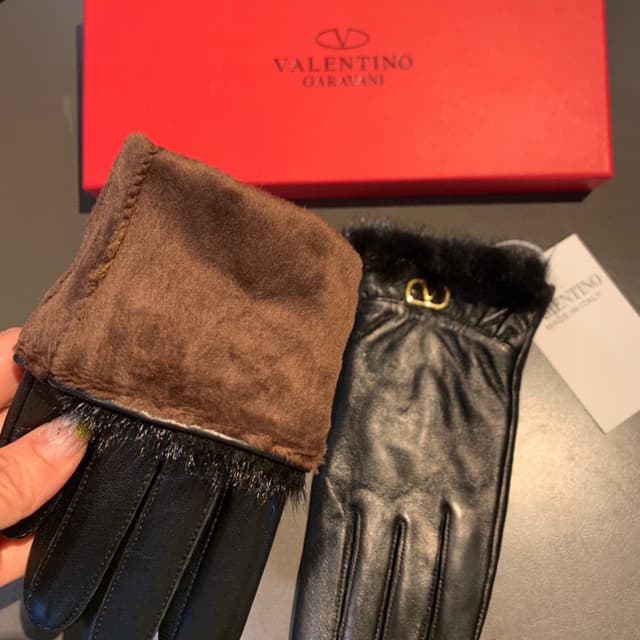 YupooPA Valentino Women's Touchscreen Gloves - Mink Trim, Imported Leather | Yupoo Rep Home Decor image 8