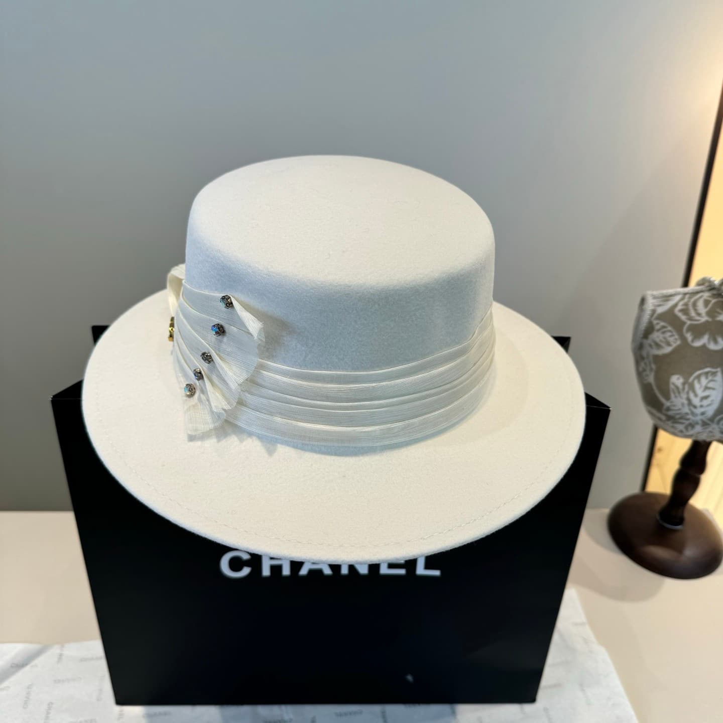 YupooPA White Valentino Rep Hat | Classic Fedora Style image 3