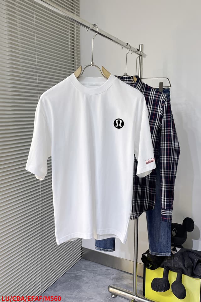Yupoo lululem New Double-Layer Letter Print Tee | Rep Clothing image 1