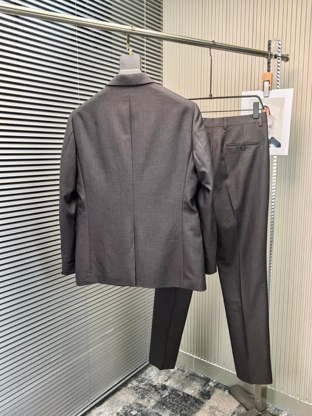 Zegna 2025 Wedding Business Casual Suit Set Rep clothing | Yupoo image 2