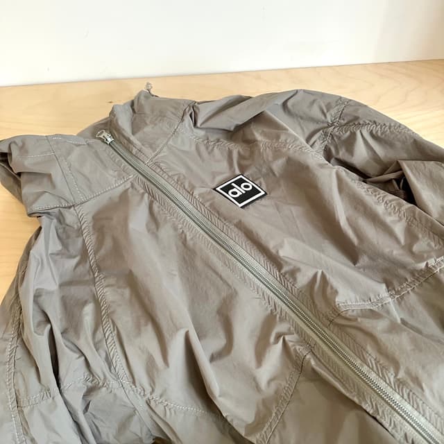 alo Casual suits Yupoo shorts Women Grey 017 | Rep Clothing image 3